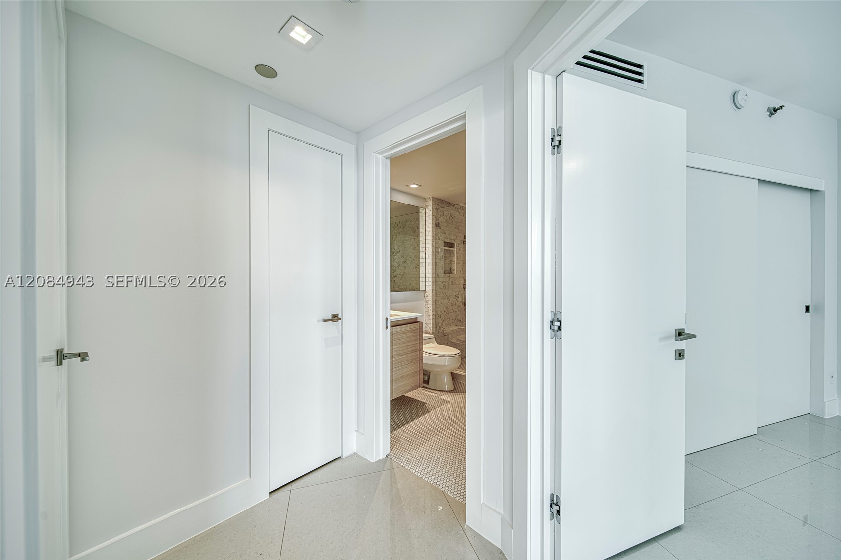 2127 Brickell Ave #1605, Miami FL 33129