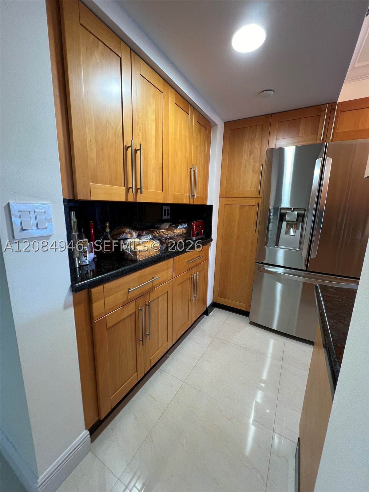 3530 Mystic Pointe Dr #1215, Aventura FL 33180