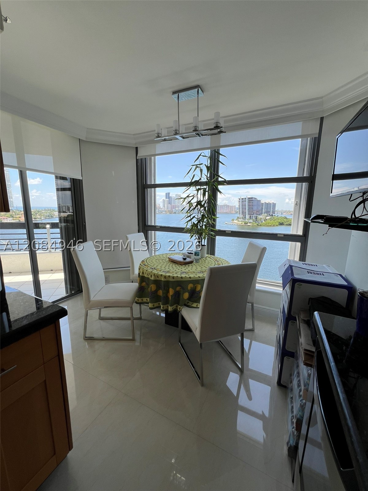 3530 Mystic Pointe Dr #1215, Aventura FL 33180