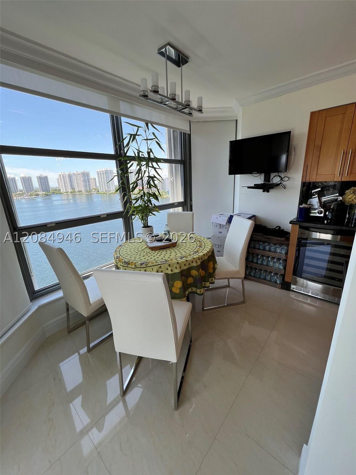 3530 Mystic Pointe Dr #1215, Aventura FL 33180