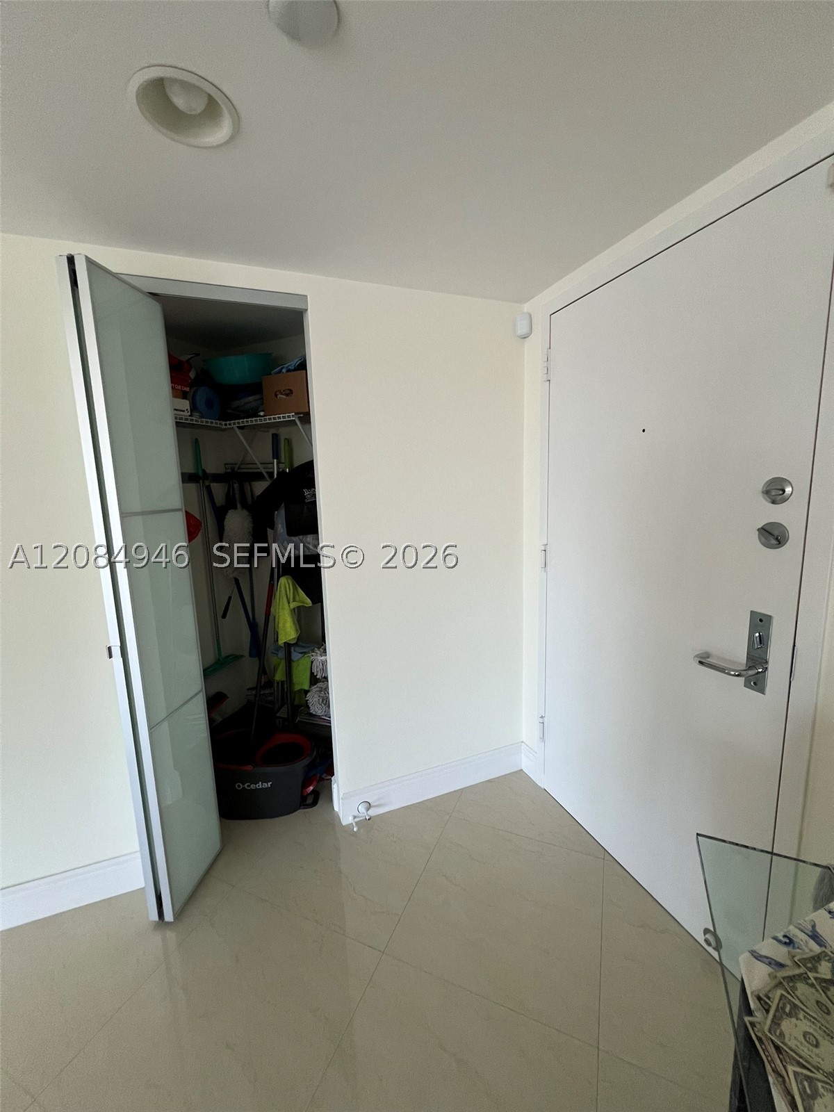 3530 Mystic Pointe Dr #1215, Aventura FL 33180