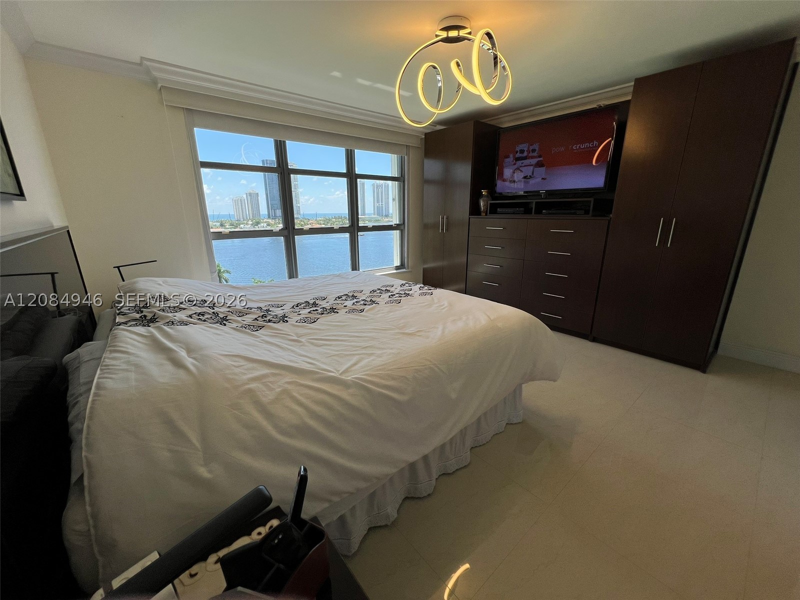 3530 Mystic Pointe Dr #1215, Aventura FL 33180