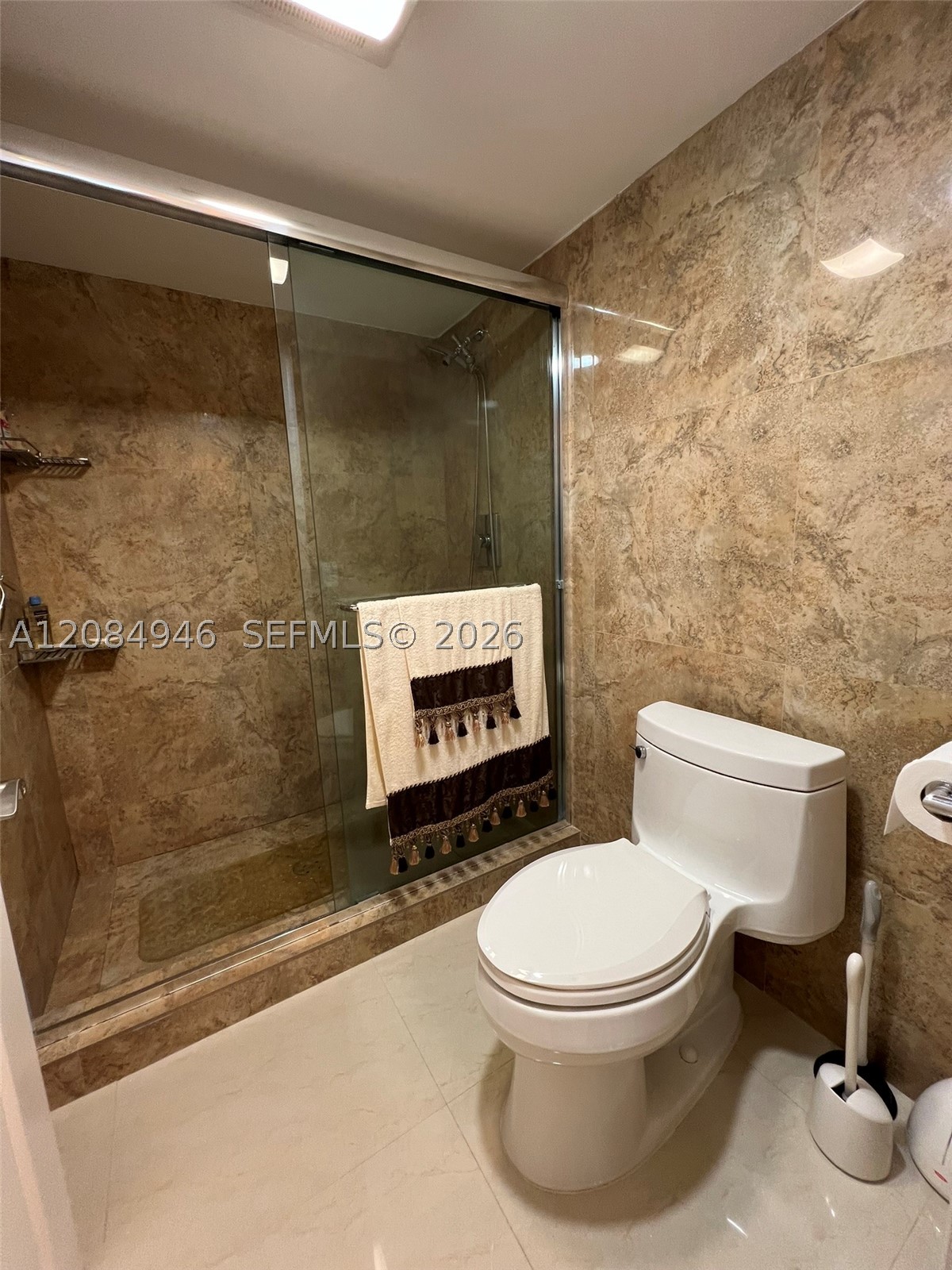 3530 Mystic Pointe Dr #1215, Aventura FL 33180