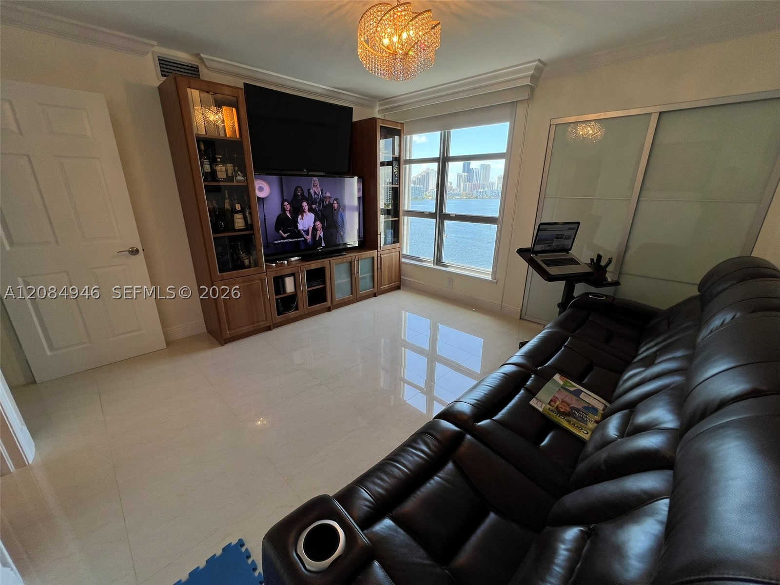 3530 Mystic Pointe Dr #1215, Aventura FL 33180