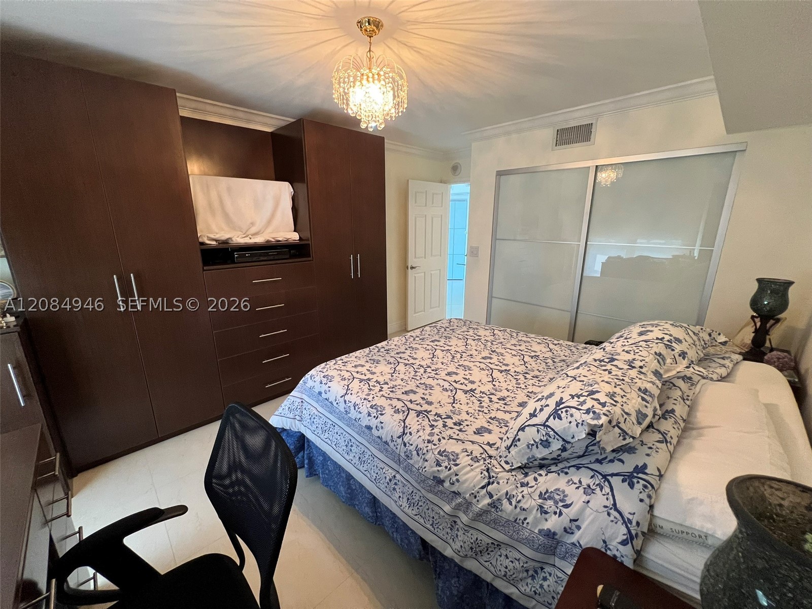 3530 Mystic Pointe Dr #1215, Aventura FL 33180