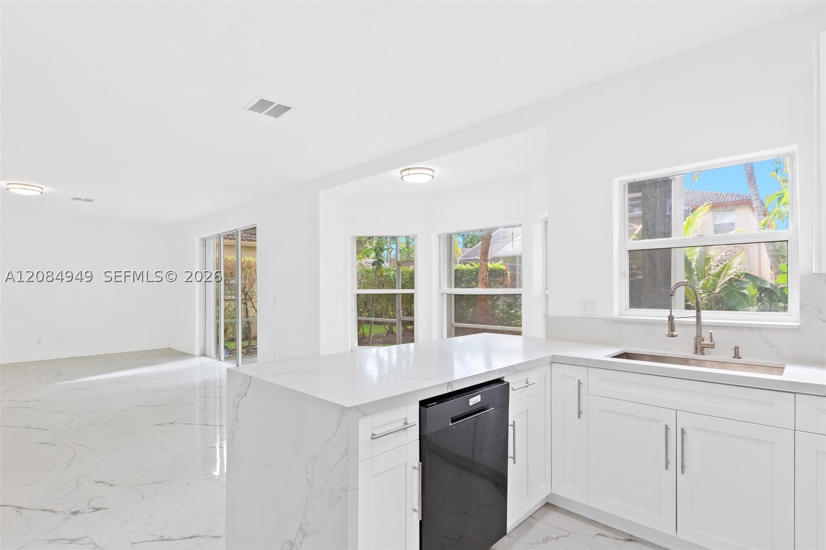 15842 SW 14th St, Pembroke Pines FL 33027