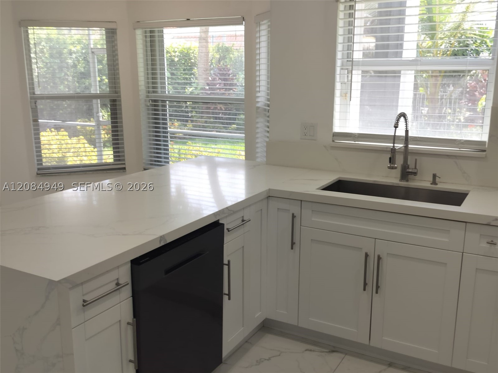 15842 SW 14th St, Pembroke Pines FL 33027