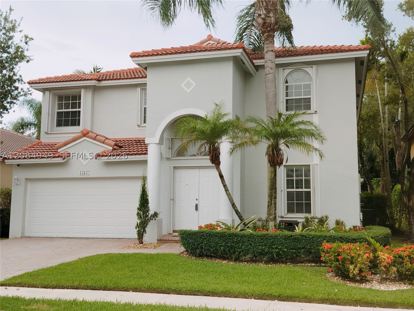 15842 SW 14th St, Pembroke Pines FL 33027