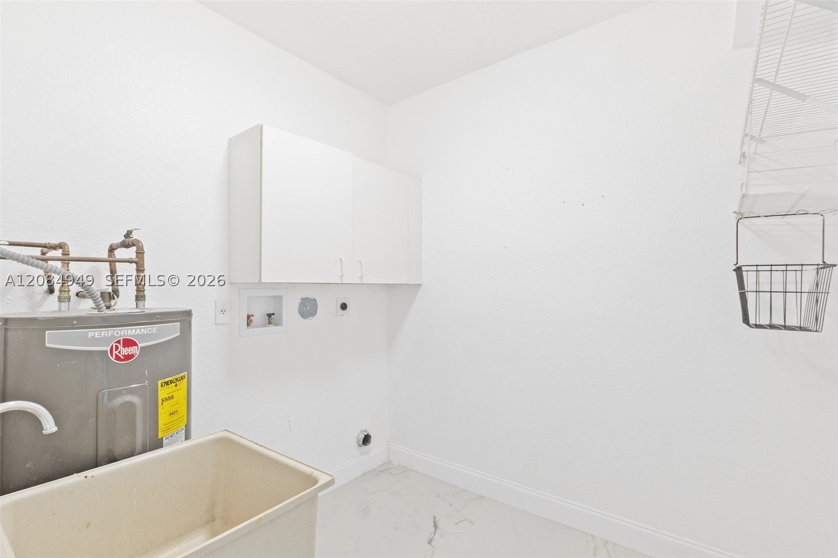 15842 SW 14th St, Pembroke Pines FL 33027