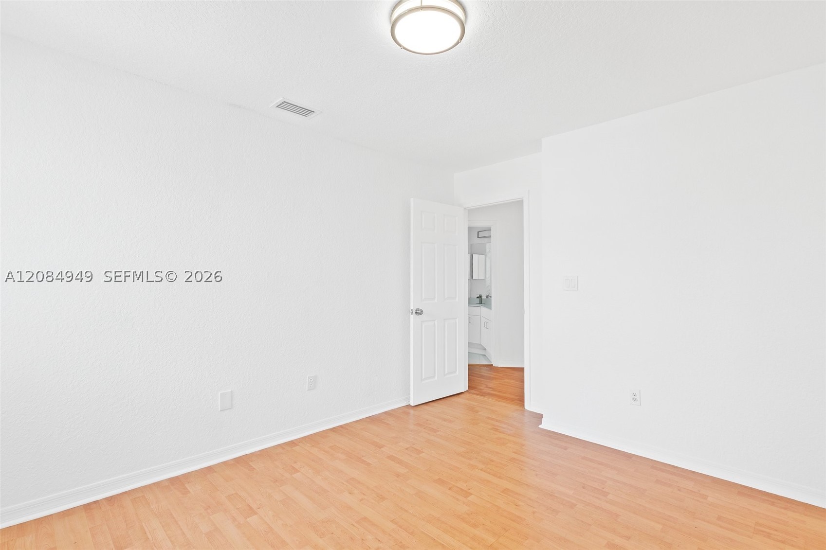 15842 SW 14th St, Pembroke Pines FL 33027