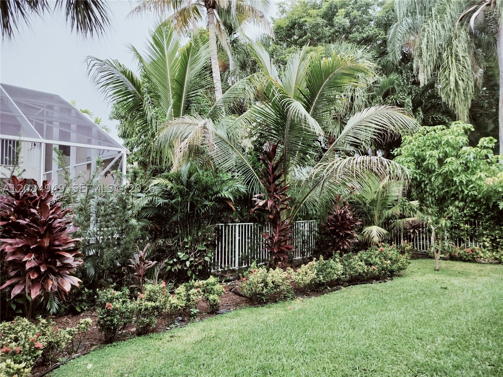 15842 SW 14th St, Pembroke Pines FL 33027