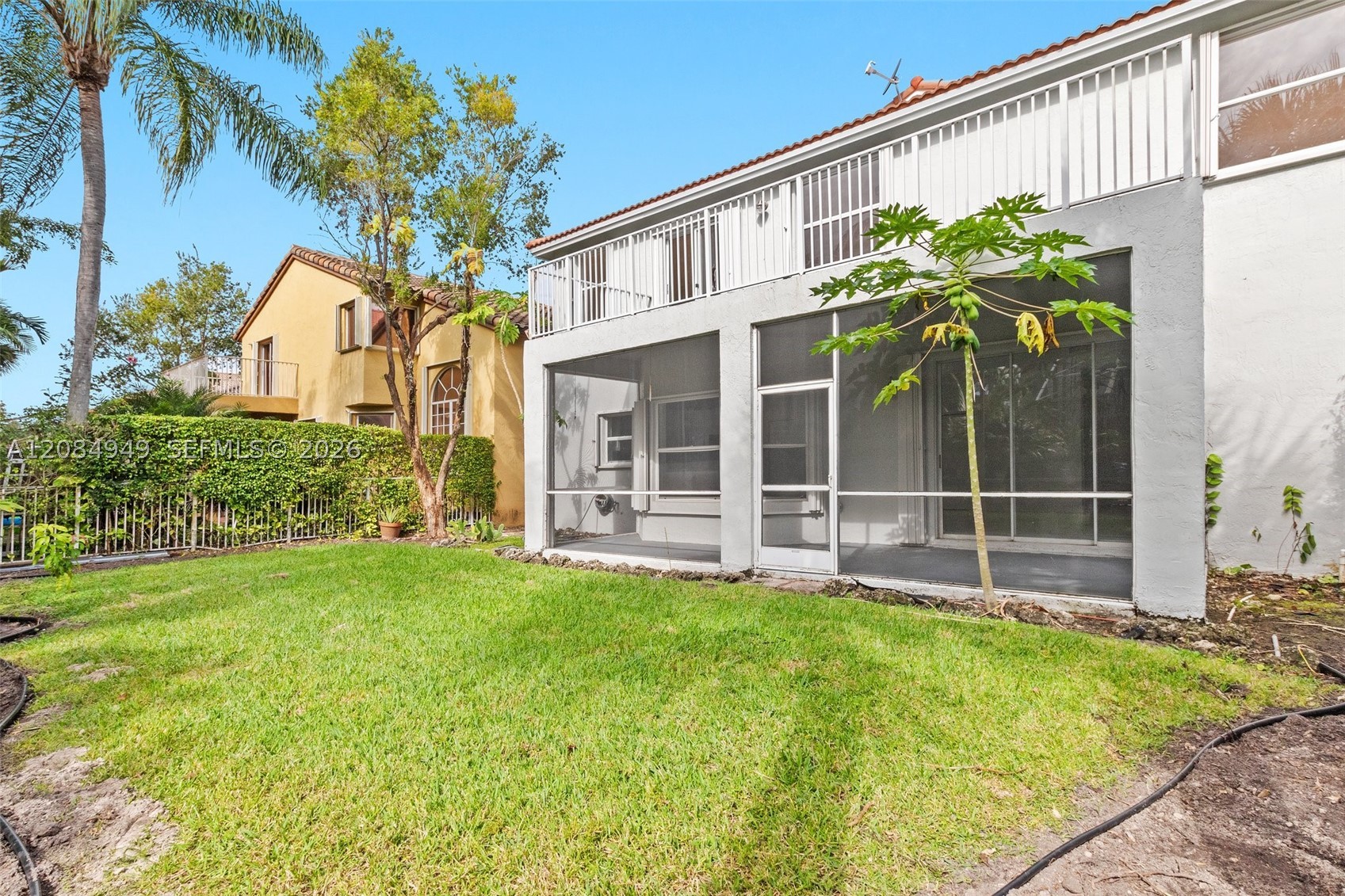 15842 SW 14th St, Pembroke Pines FL 33027