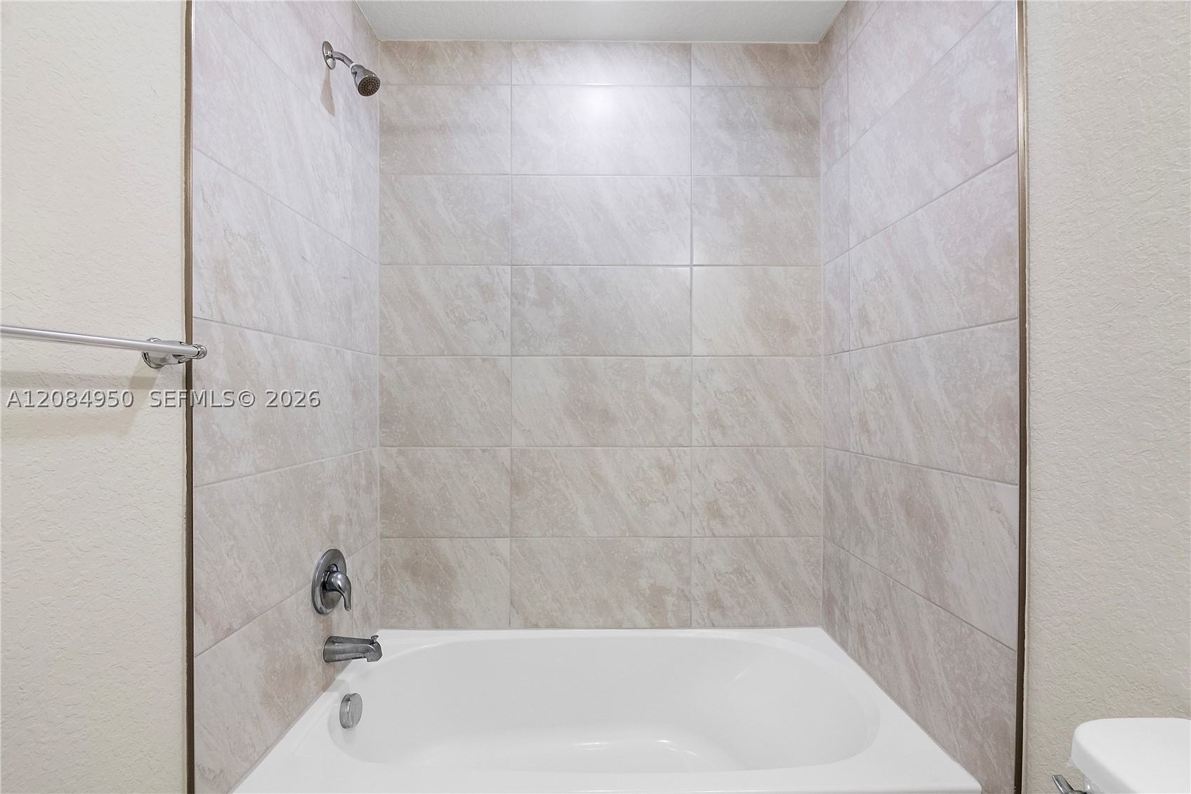 2905 Olivia Ave, Lauderdale Lakes FL 33311