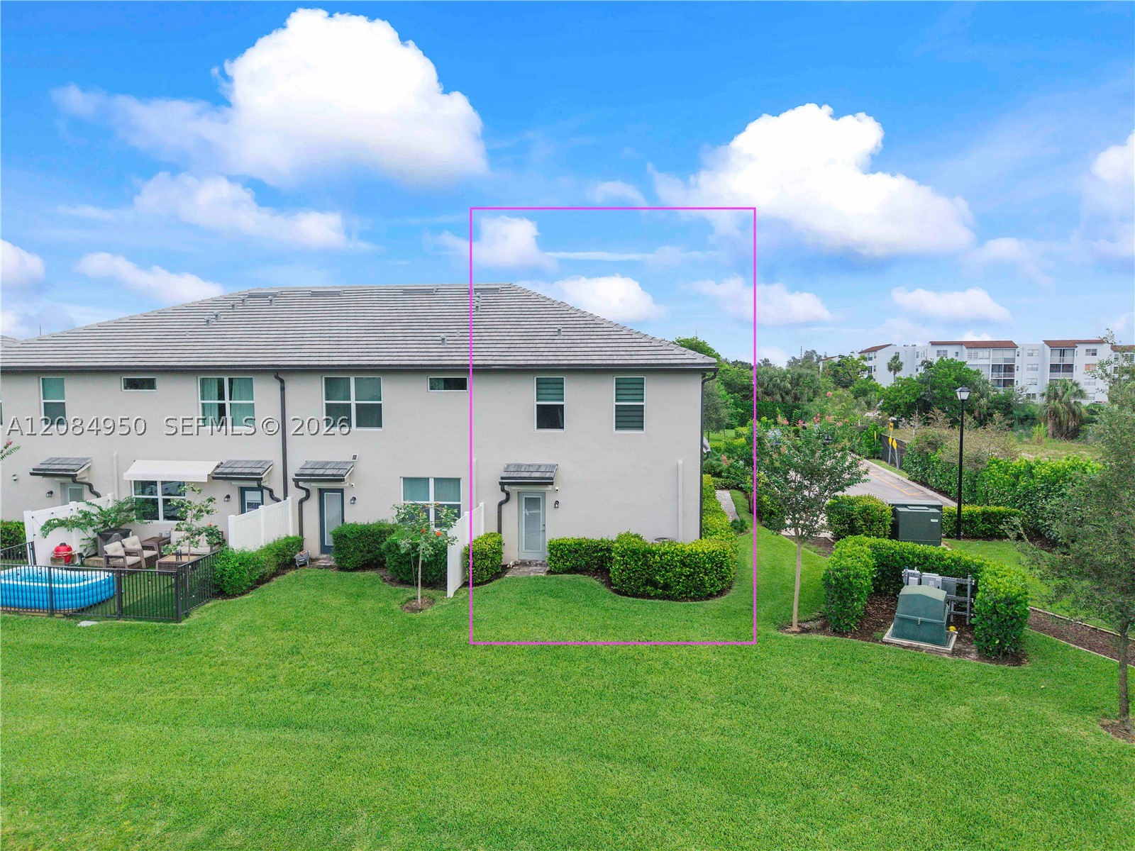 2905 Olivia Ave, Lauderdale Lakes FL 33311