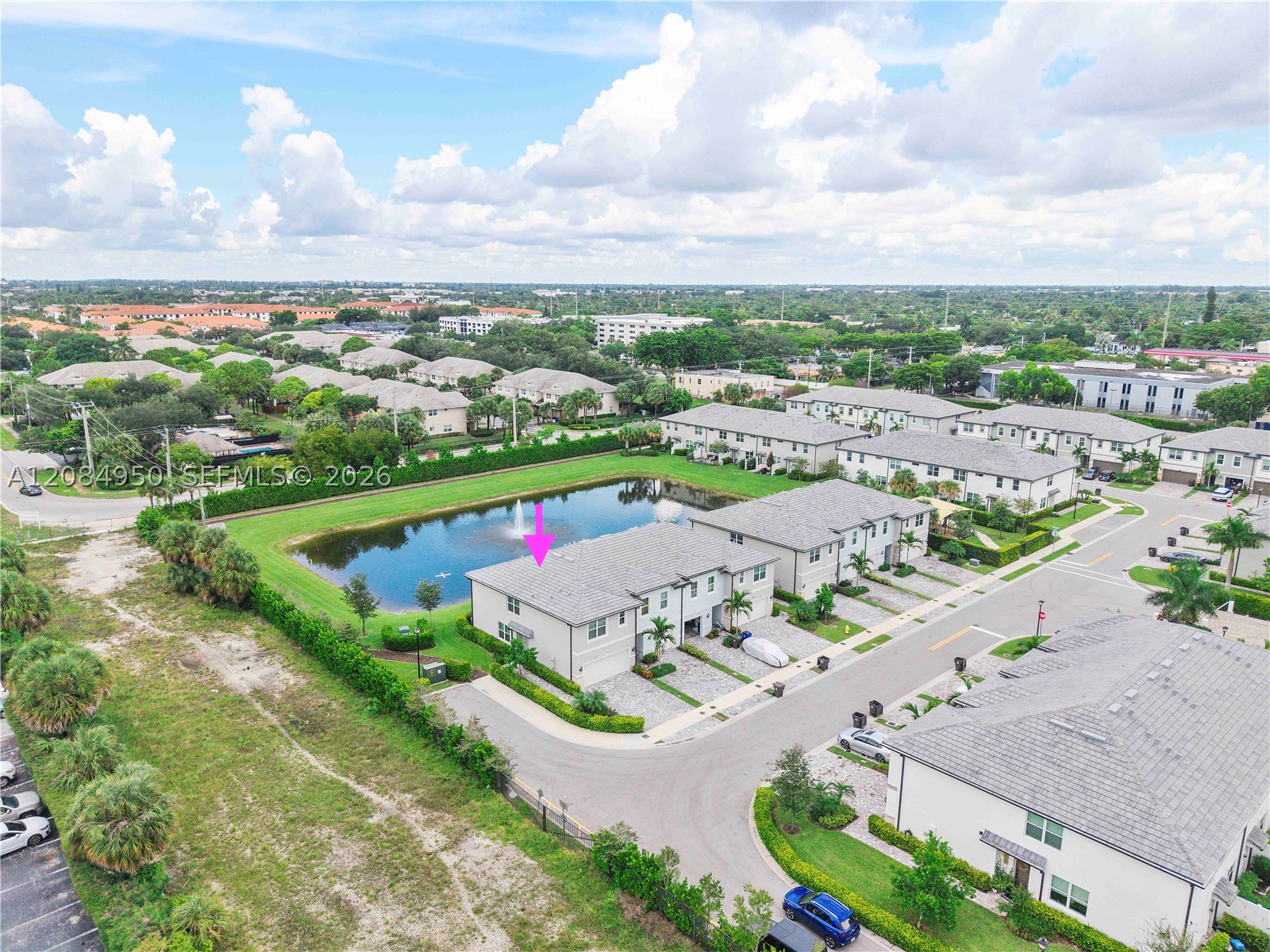 2905 Olivia Ave, Lauderdale Lakes FL 33311