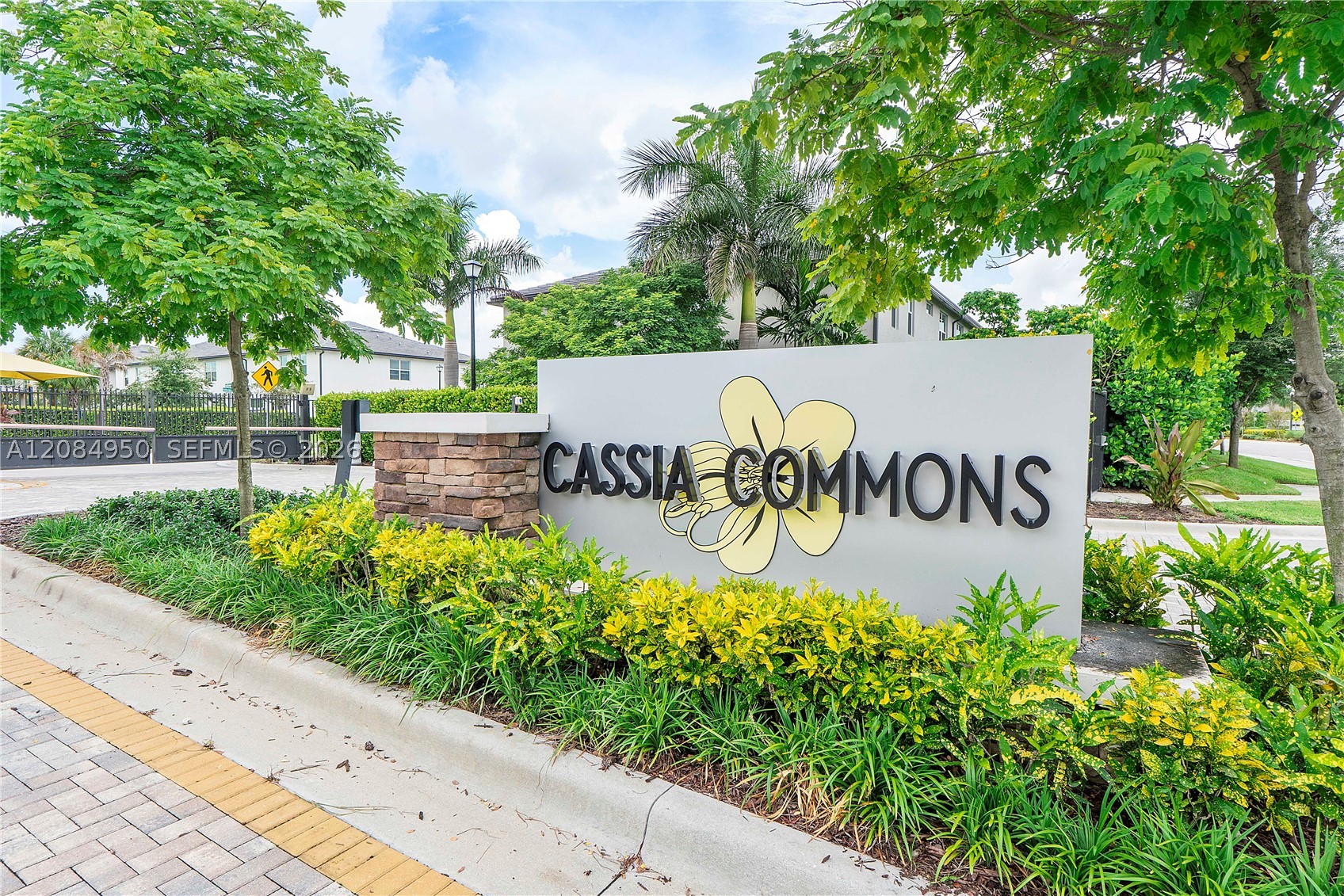 2905 Olivia Ave, Lauderdale Lakes FL 33311