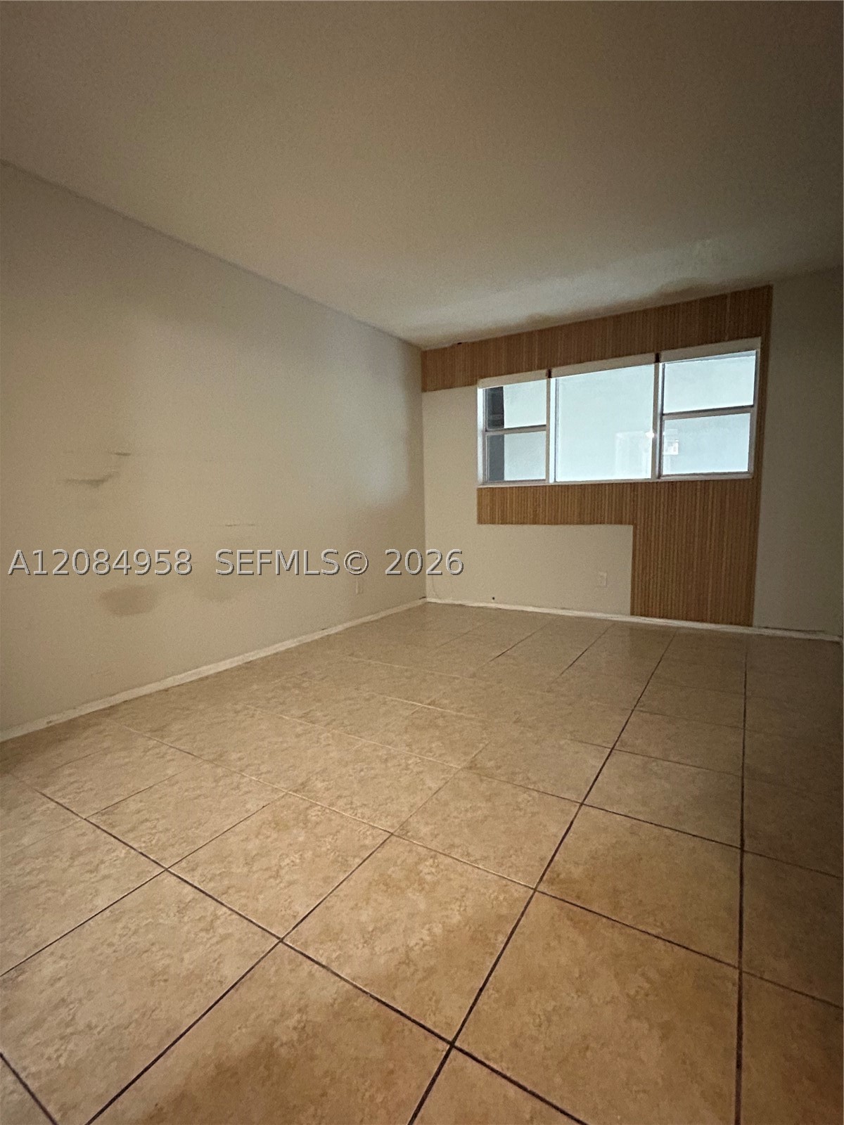 250 Layne Blvd #310, Hallandale Beach FL 33009