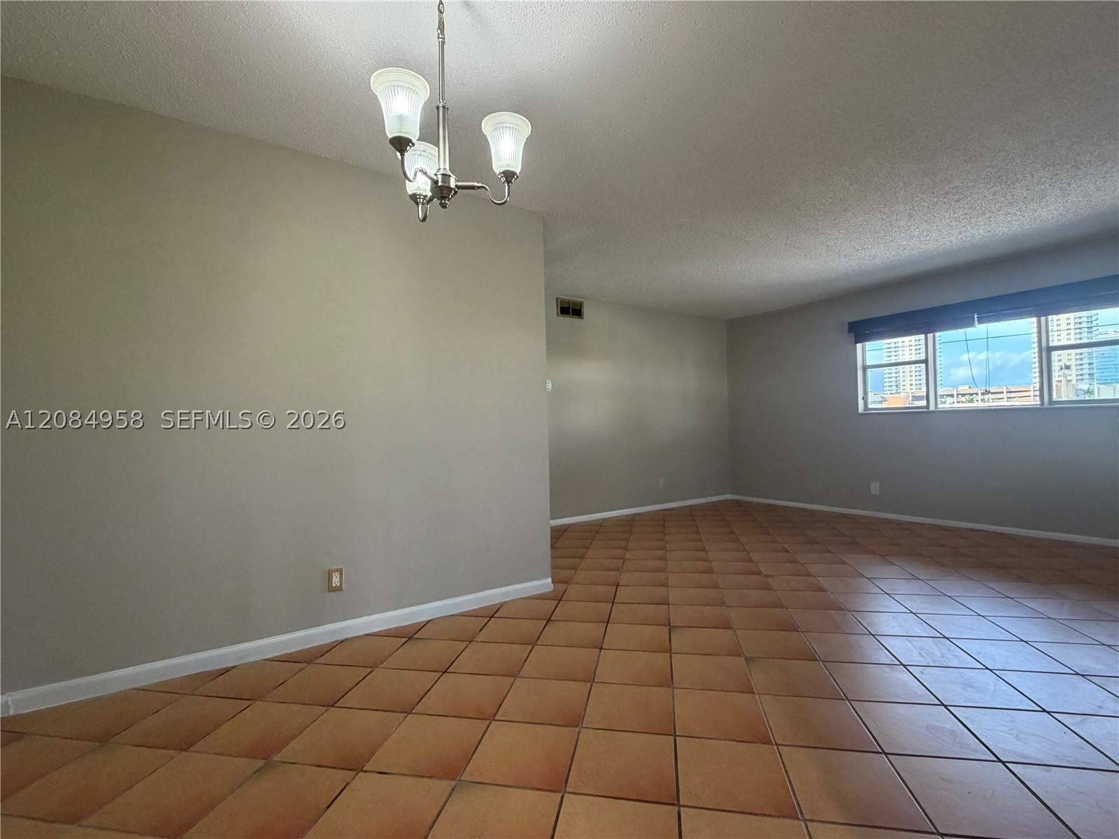 250 Layne Blvd #310, Hallandale Beach FL 33009