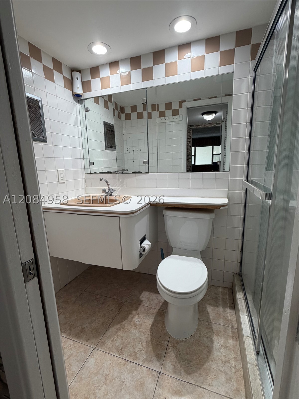 250 Layne Blvd #310, Hallandale Beach FL 33009