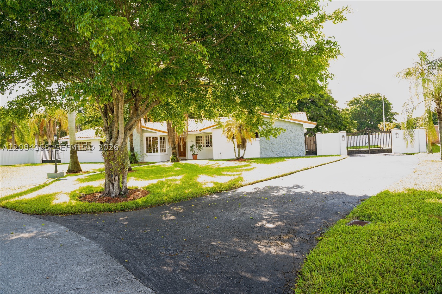 8220 SW 87th Ter, Miami FL 33143