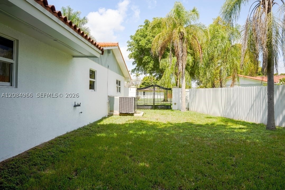 8220 SW 87th Ter, Miami FL 33143