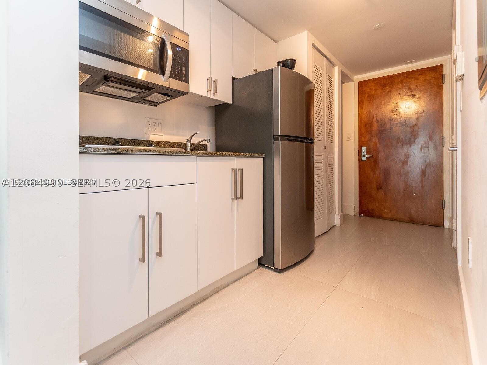 1200 Brickell Bay Dr #3210, Miami FL 33131