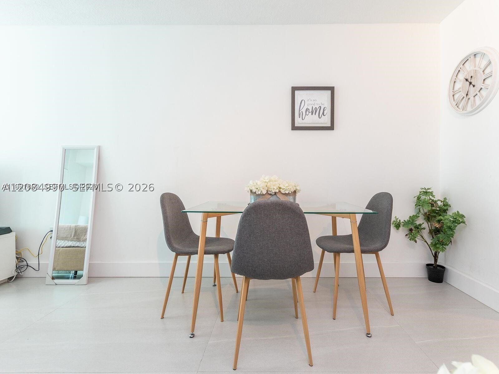 1200 Brickell Bay Dr #3210, Miami FL 33131