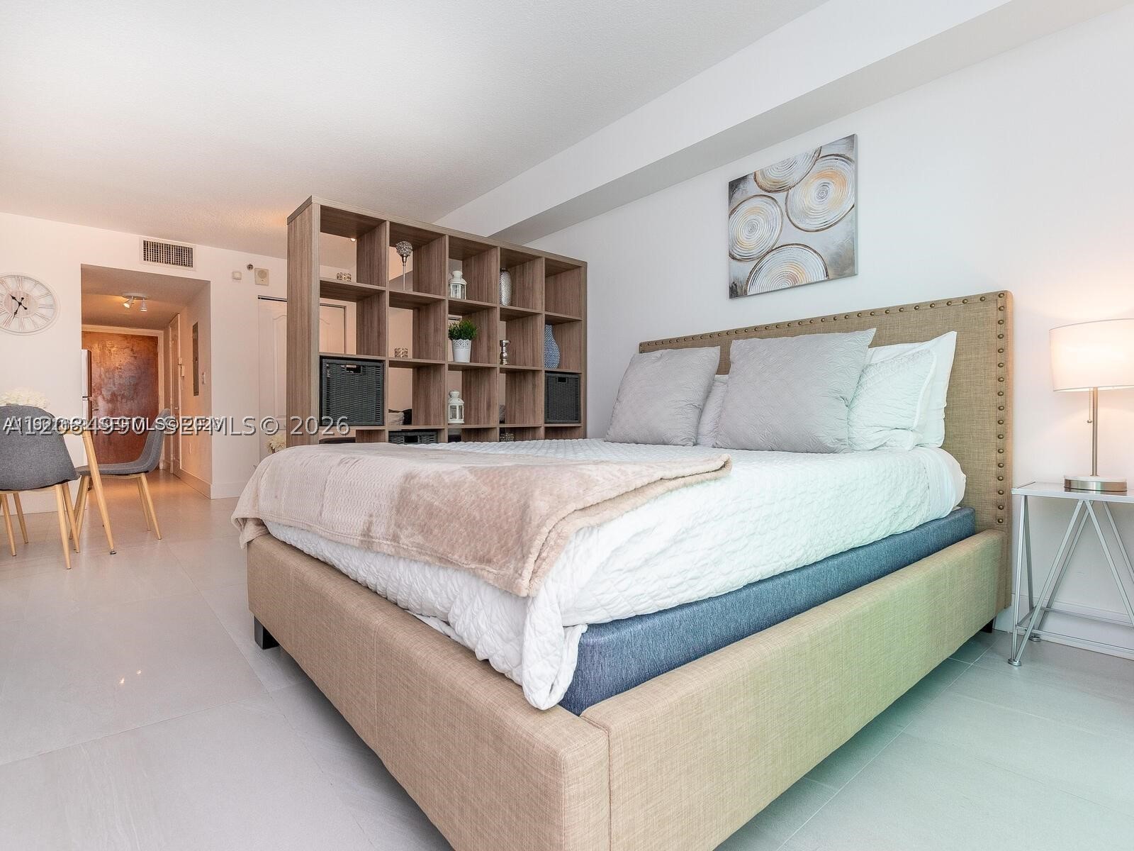 1200 Brickell Bay Dr #3210, Miami FL 33131