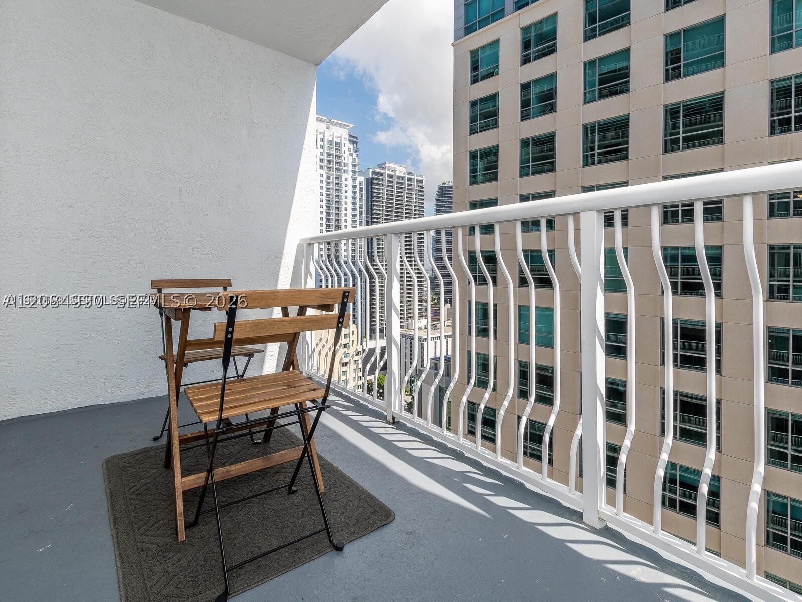 1200 Brickell Bay Dr #3210, Miami FL 33131