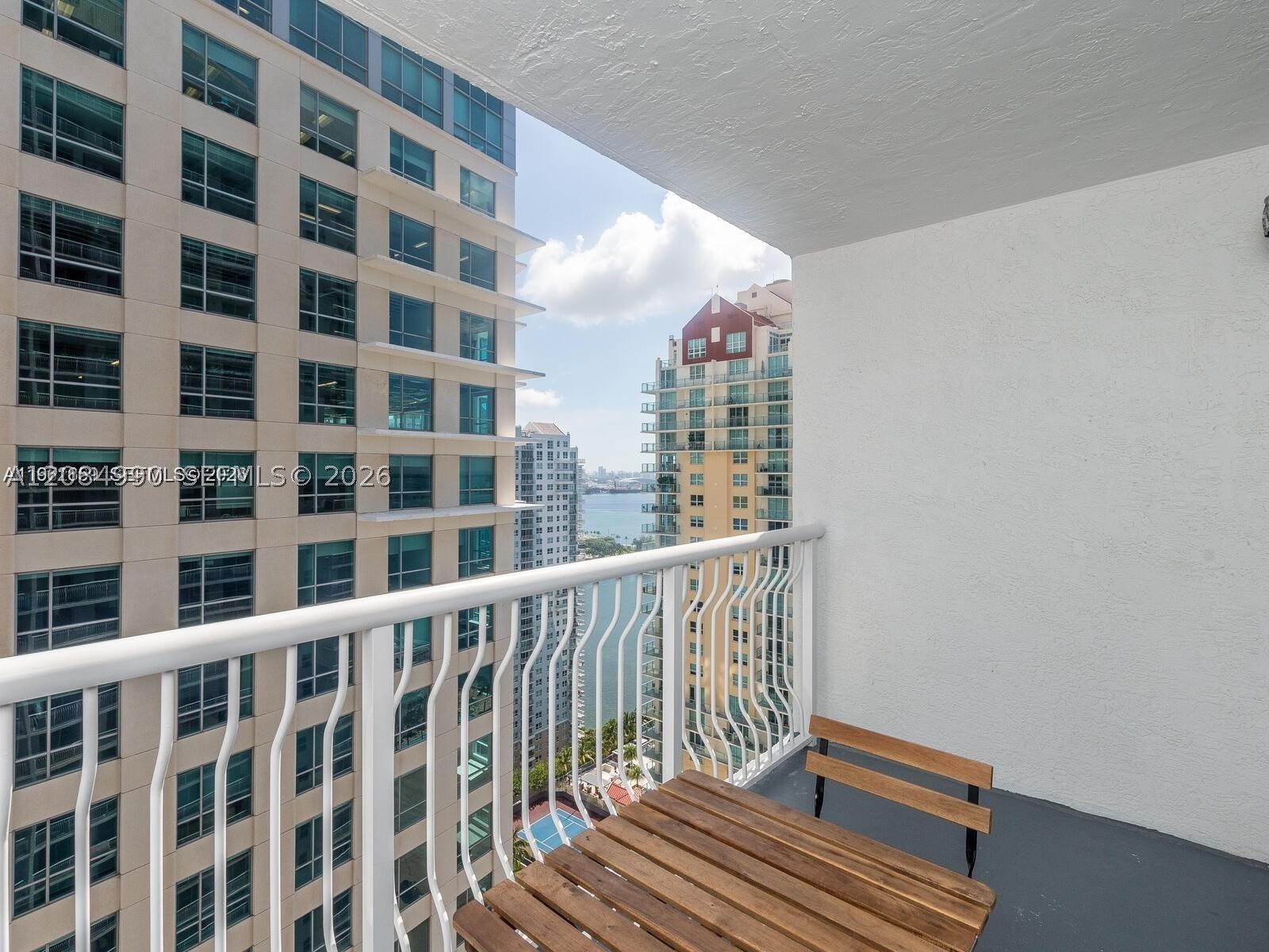 1200 Brickell Bay Dr #3210, Miami FL 33131
