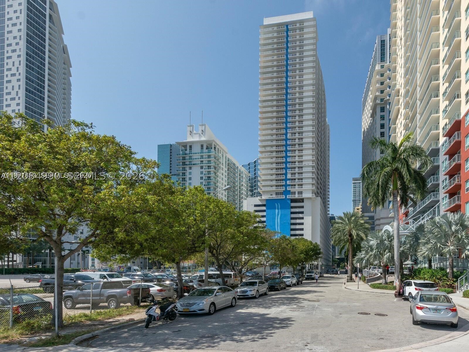1200 Brickell Bay Dr #3210, Miami FL 33131