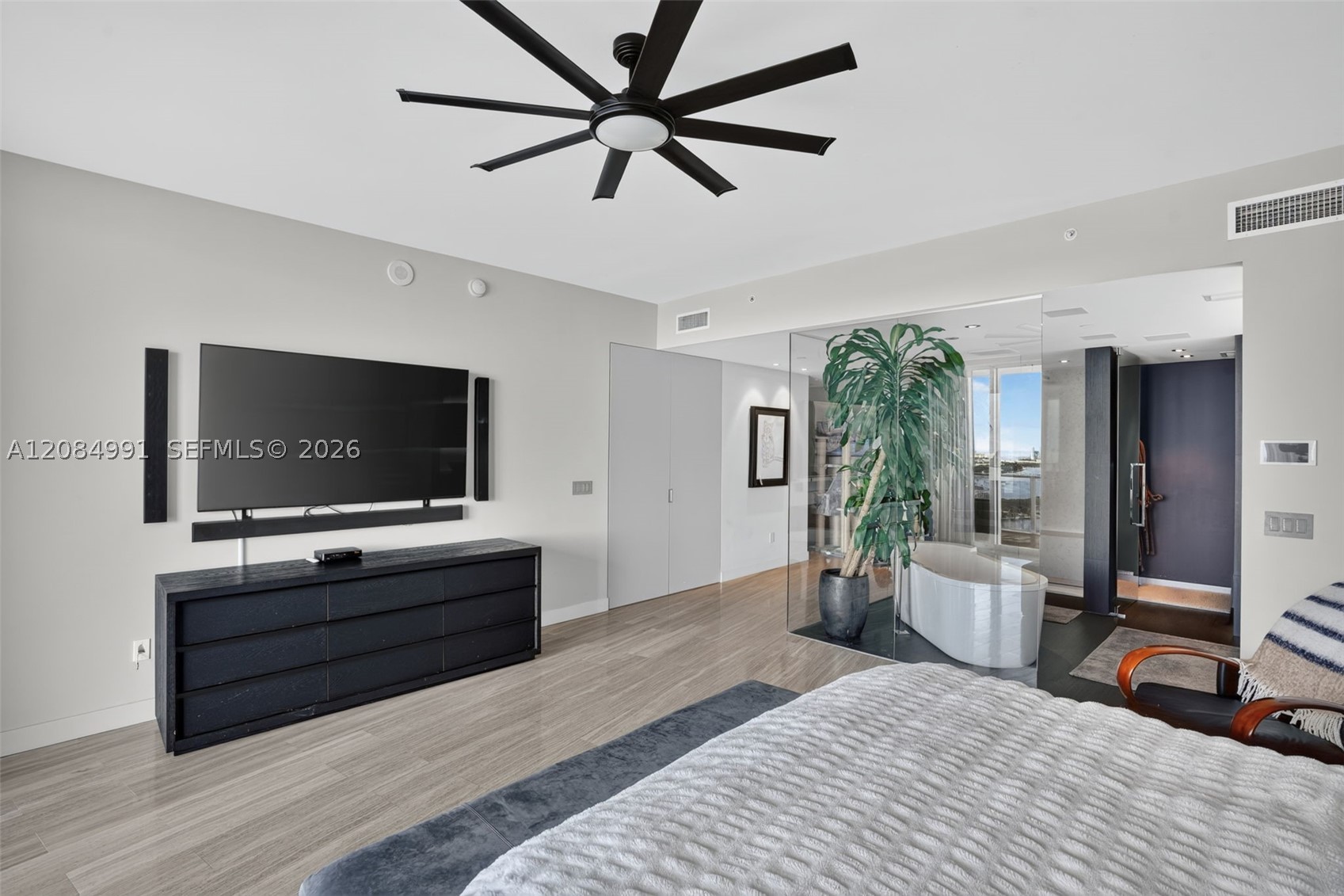 2020 N Bayshore Dr #3708, Miami FL 33137