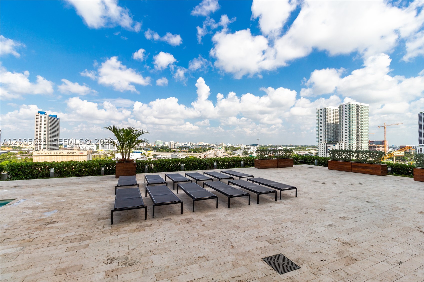 1040 Biscayne Blvd #1806, Miami FL 33132