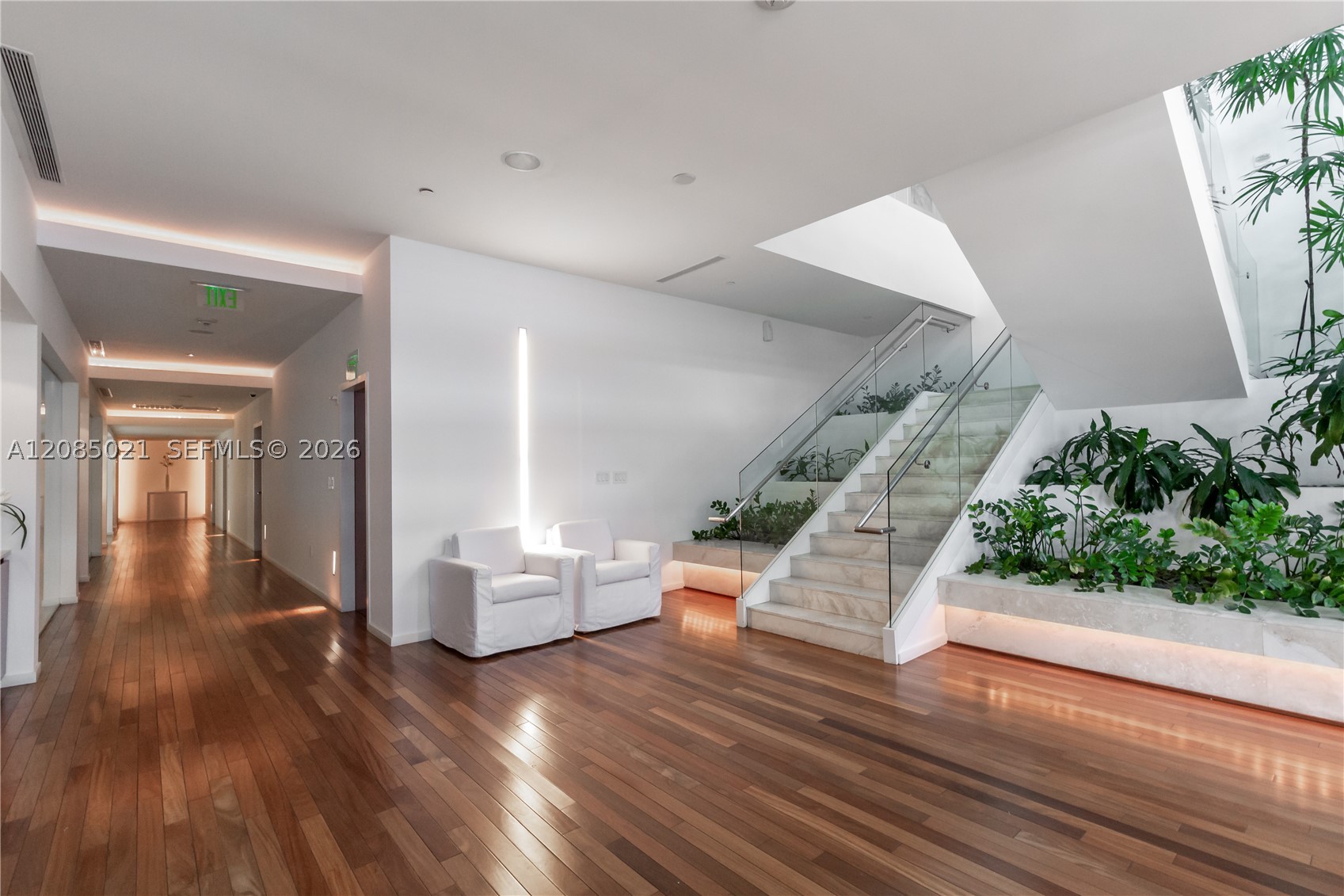 1040 Biscayne Blvd #1806, Miami FL 33132