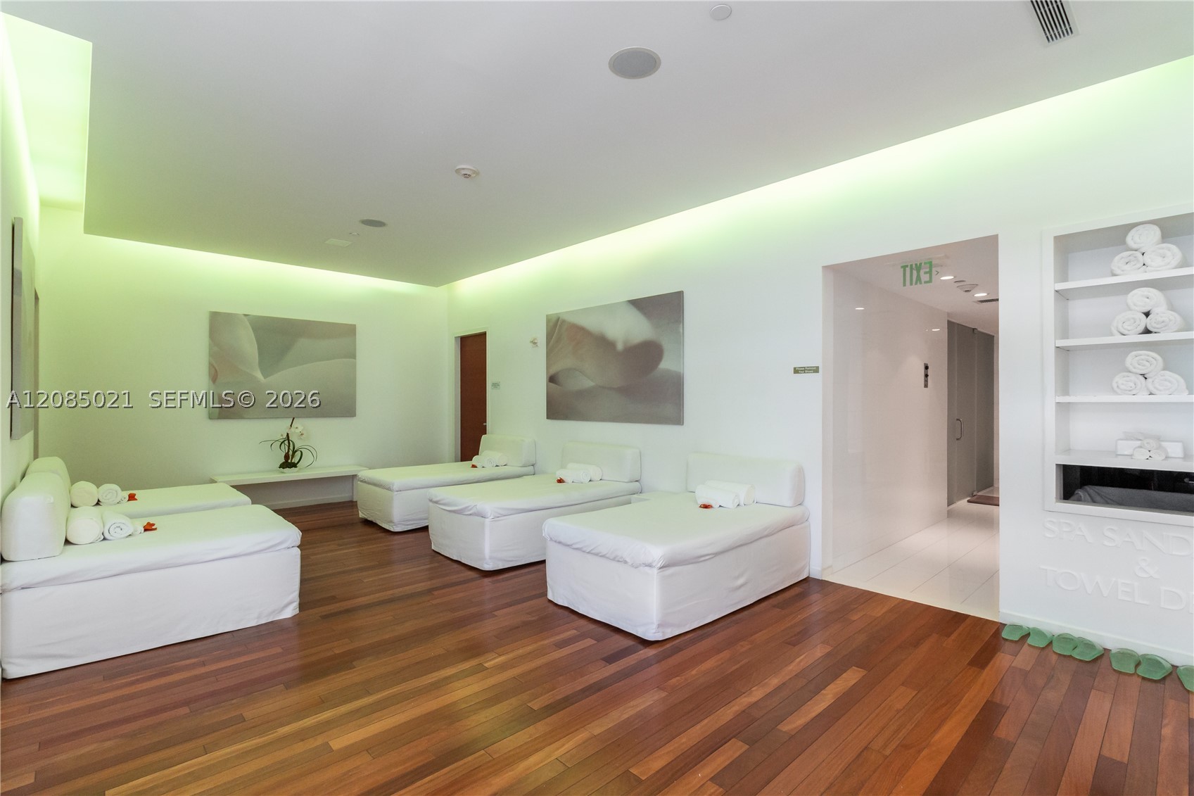 1040 Biscayne Blvd #1806, Miami FL 33132