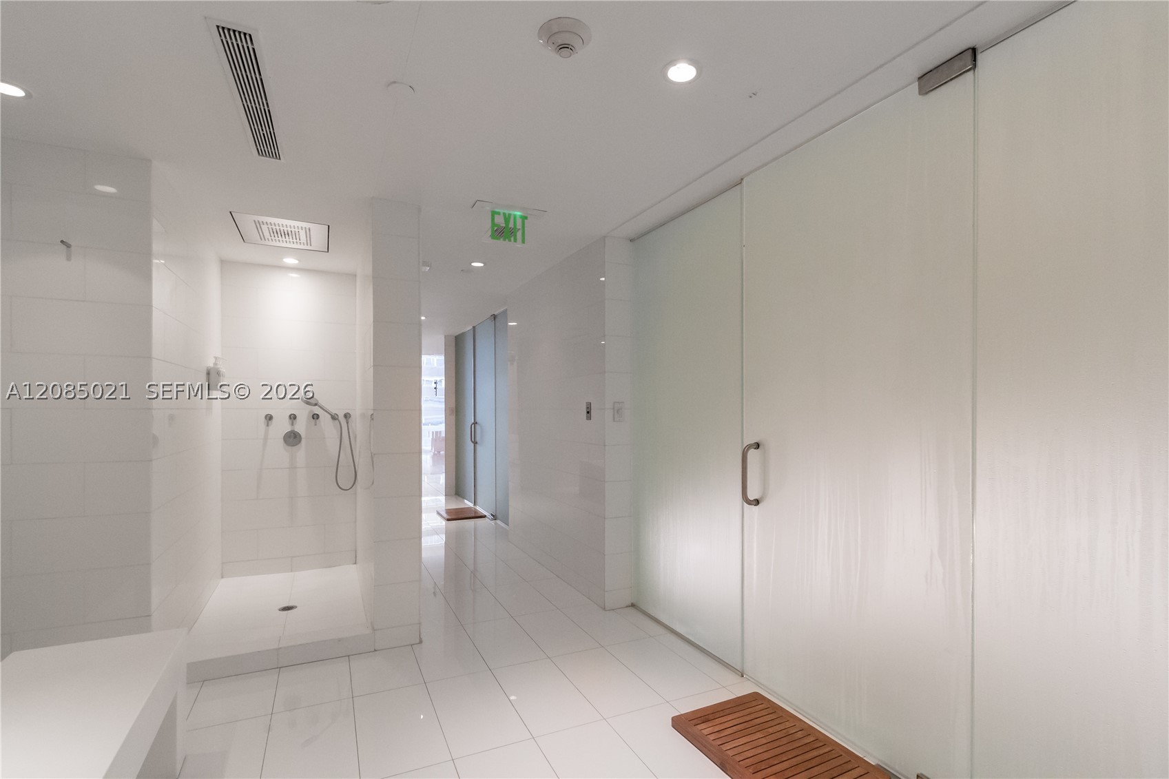 1040 Biscayne Blvd #1806, Miami FL 33132