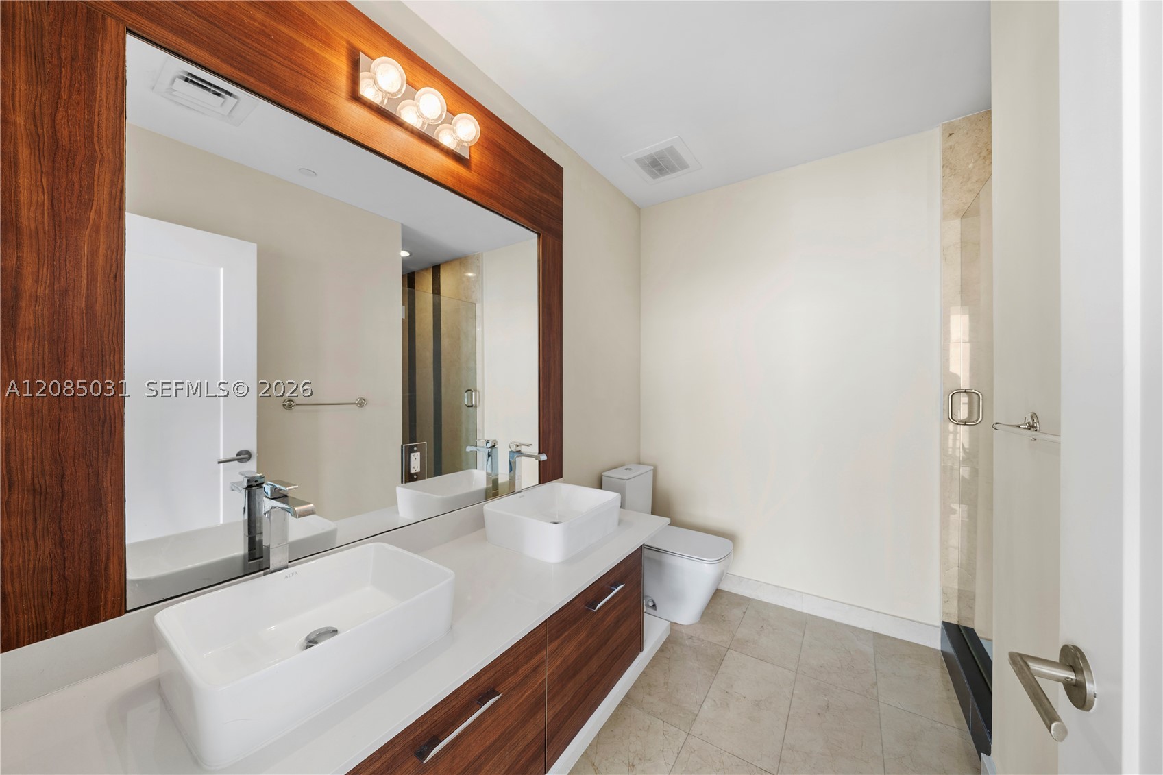 601 NE 27th St #1808, Miami FL 33137