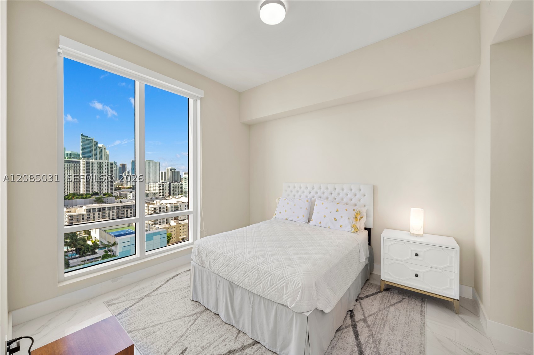 601 NE 27th St #1808, Miami FL 33137