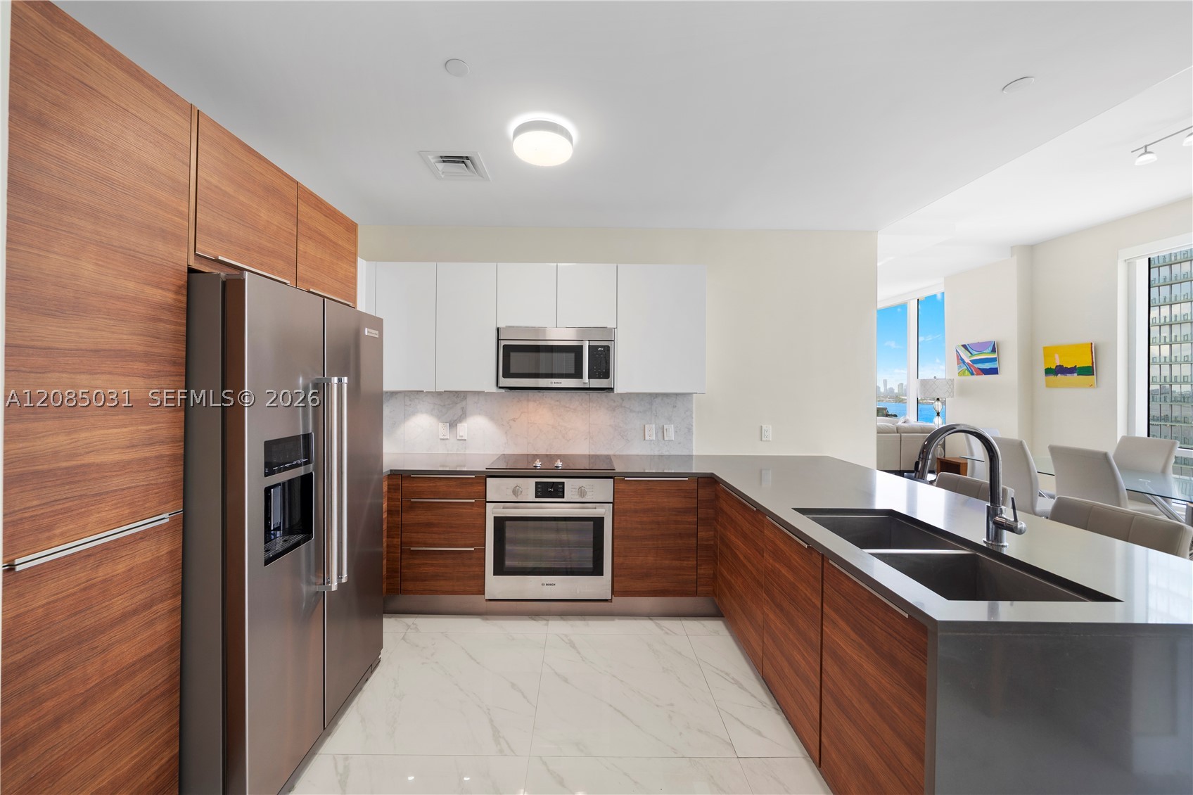601 NE 27th St #1808, Miami FL 33137