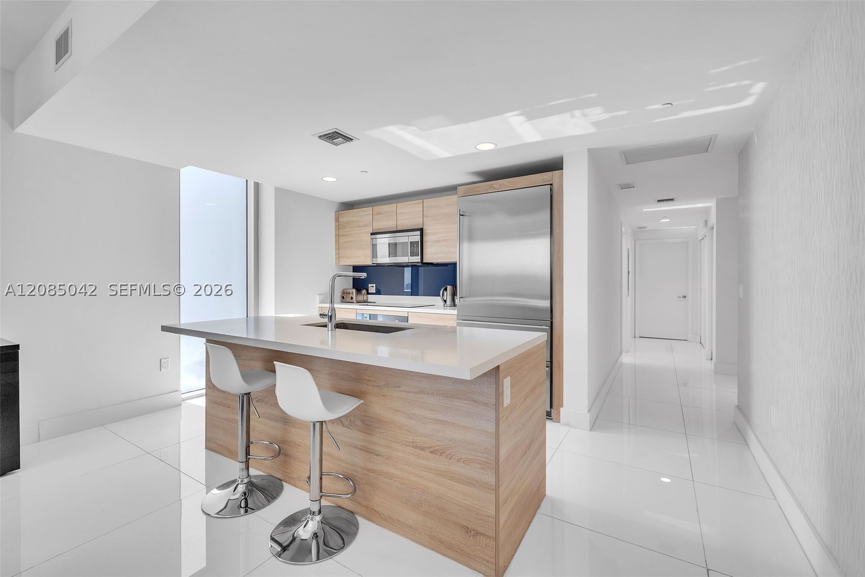 16385 Biscayne Blvd #2707, North Miami Beach FL 33160