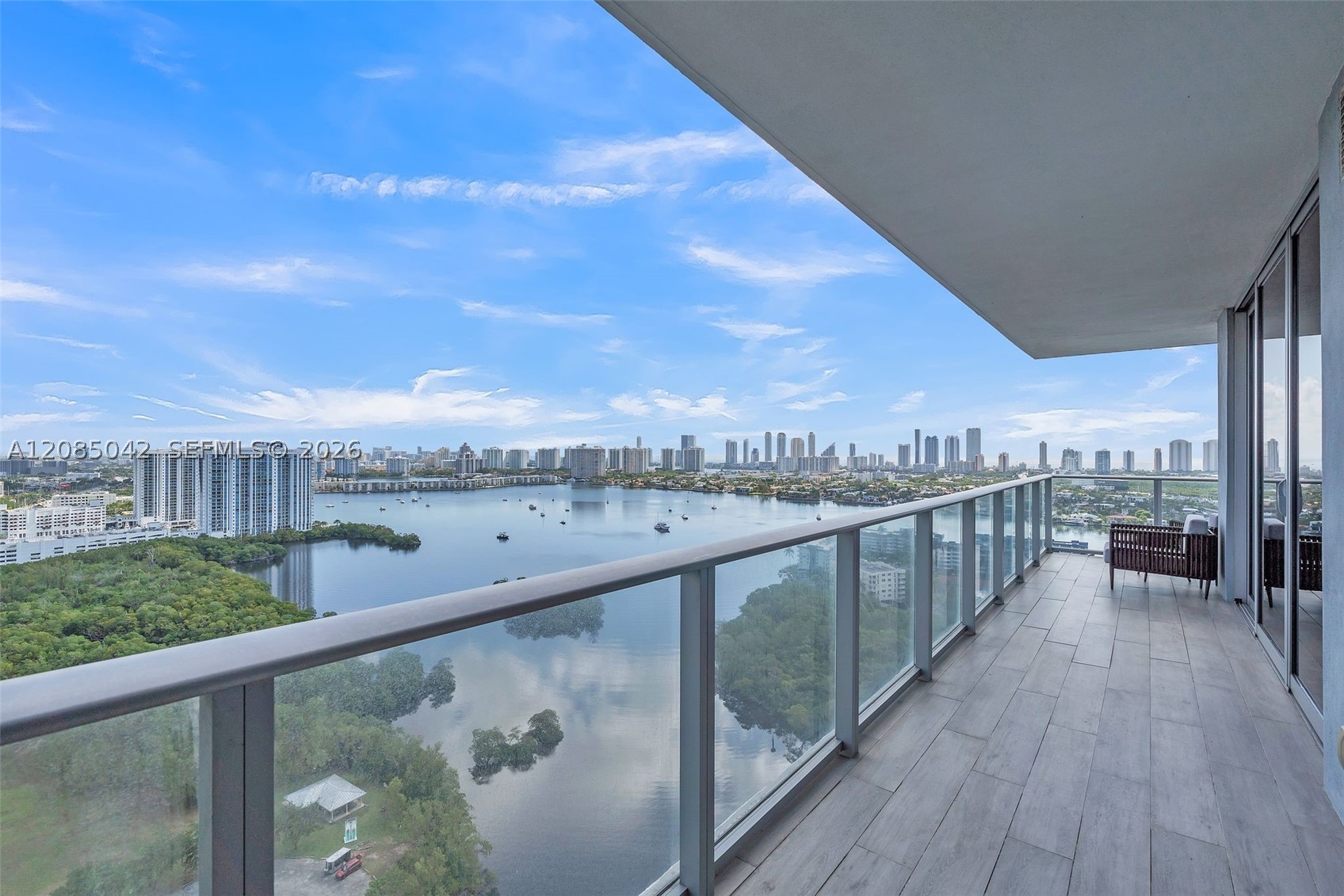 16385 Biscayne Blvd #2707, North Miami Beach FL 33160