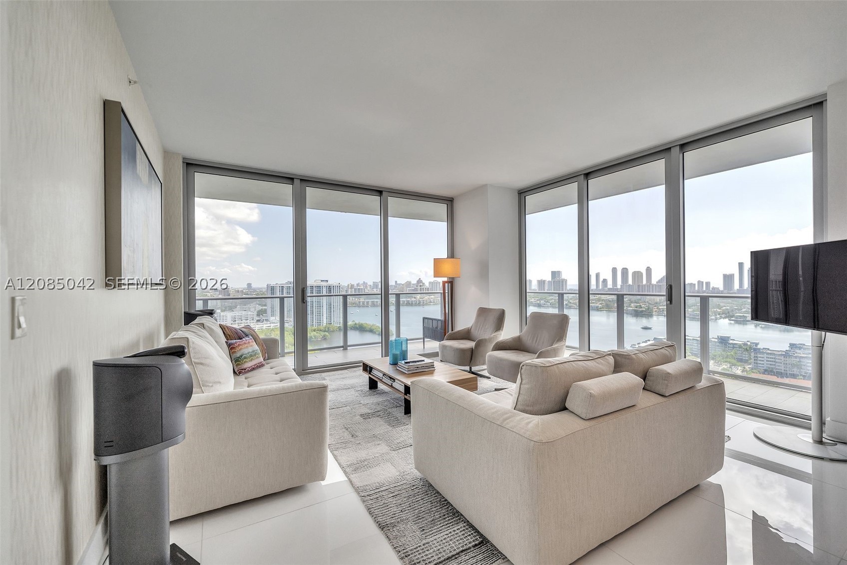 16385 Biscayne Blvd #2707, North Miami Beach FL 33160