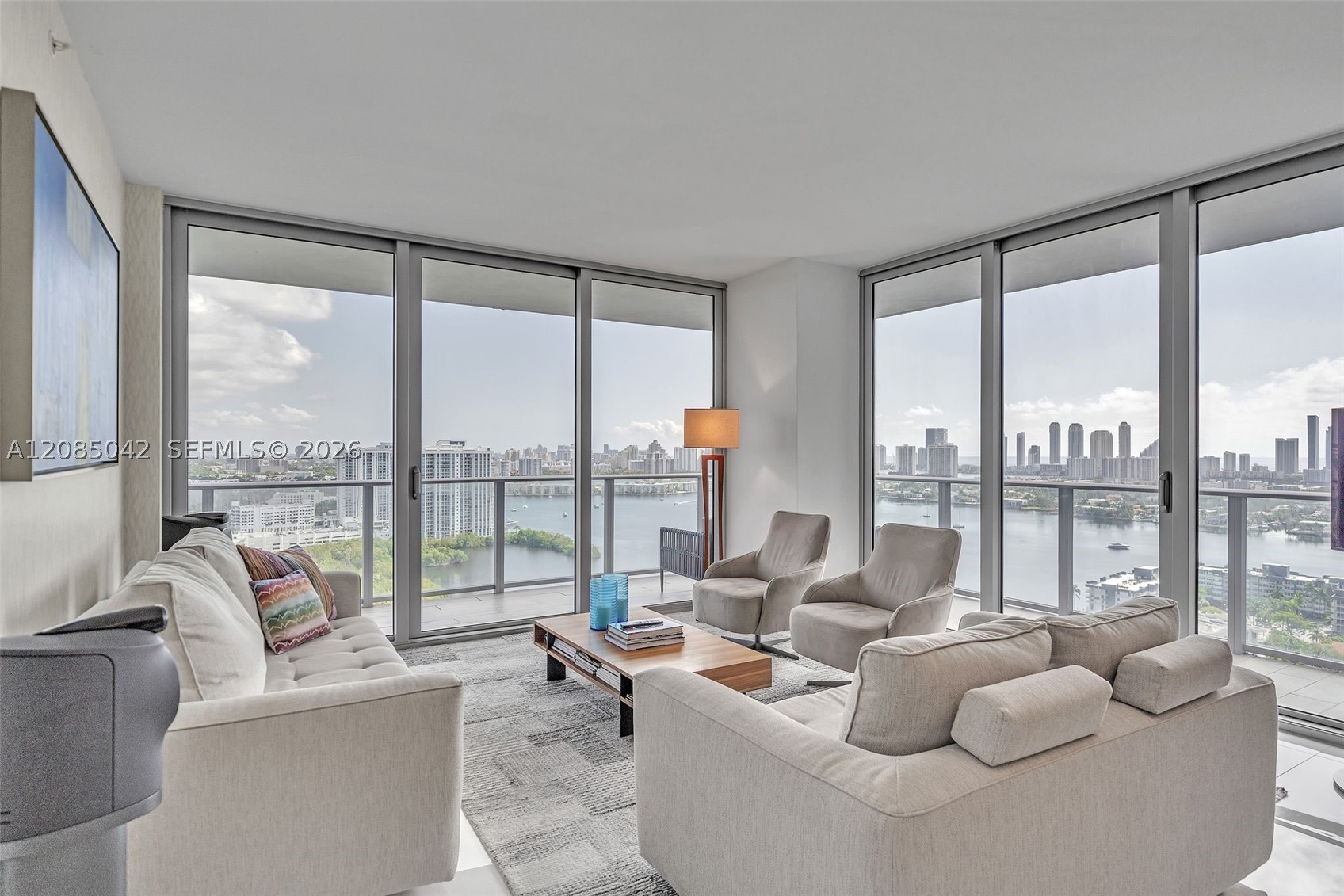 16385 Biscayne Blvd #2707, North Miami Beach FL 33160