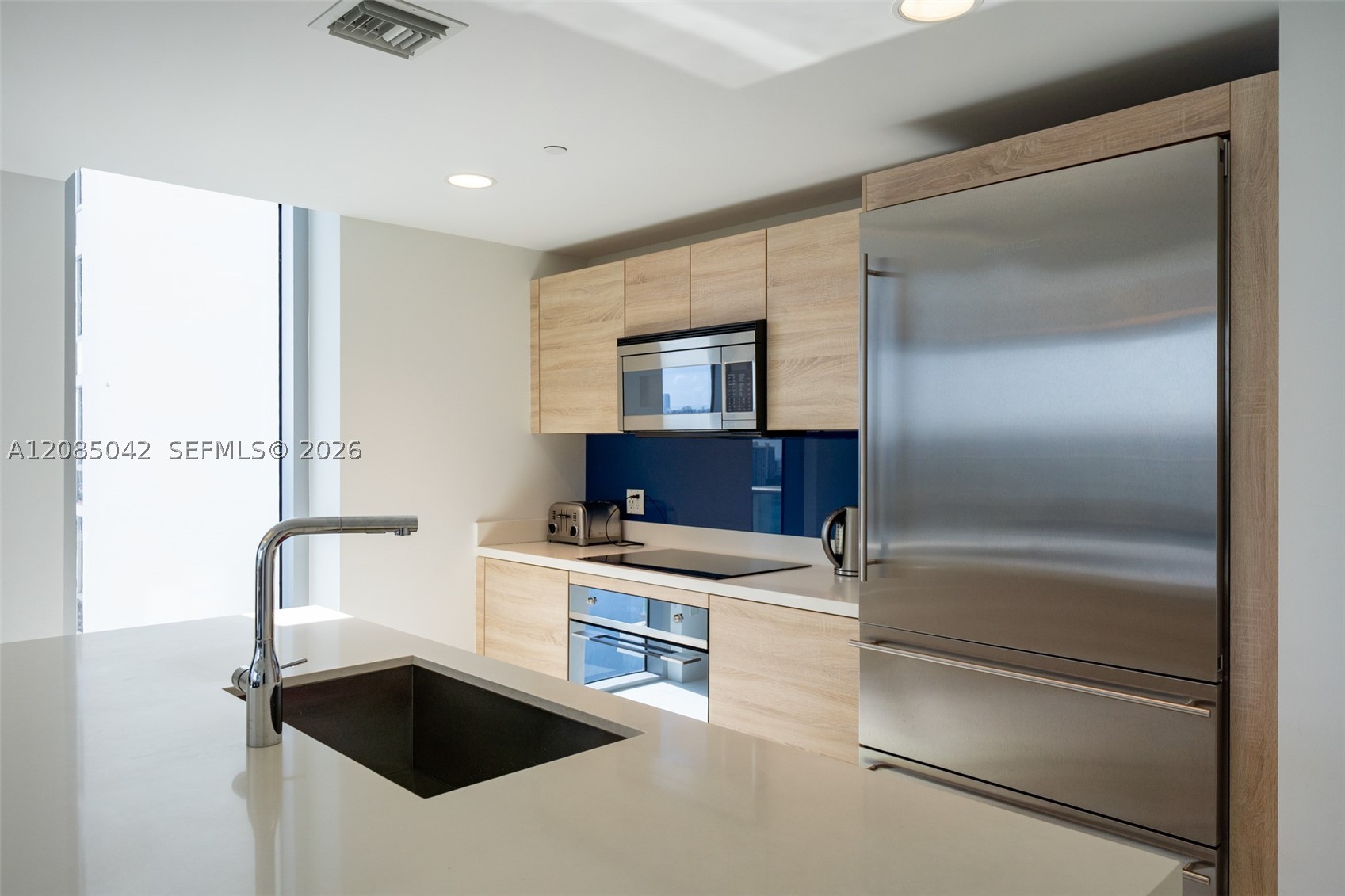 16385 Biscayne Blvd #2707, North Miami Beach FL 33160