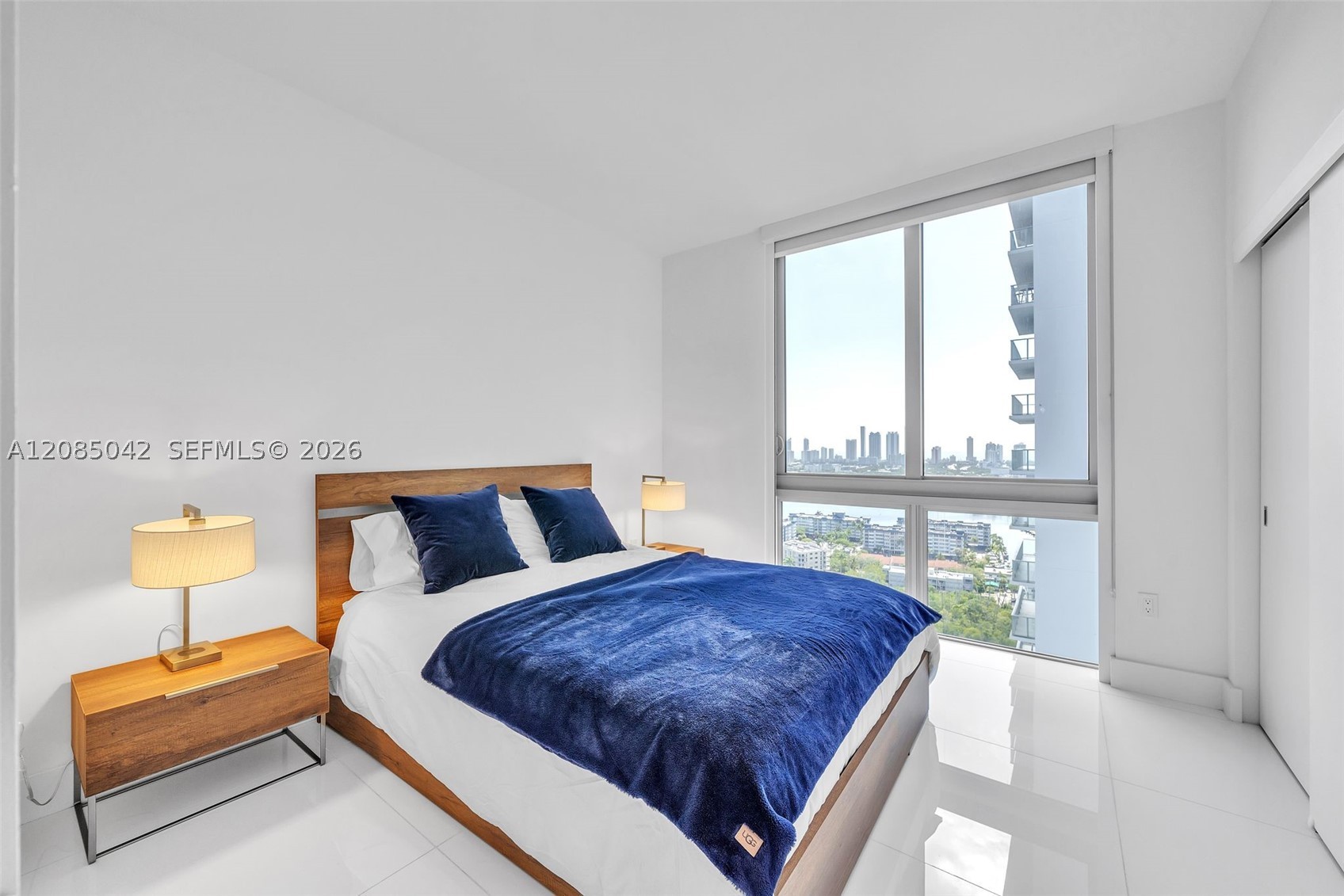 16385 Biscayne Blvd #2707, North Miami Beach FL 33160