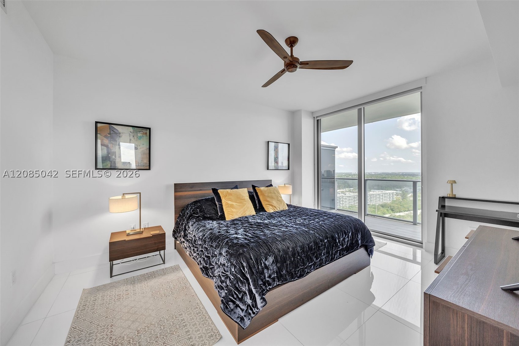 16385 Biscayne Blvd #2707, North Miami Beach FL 33160