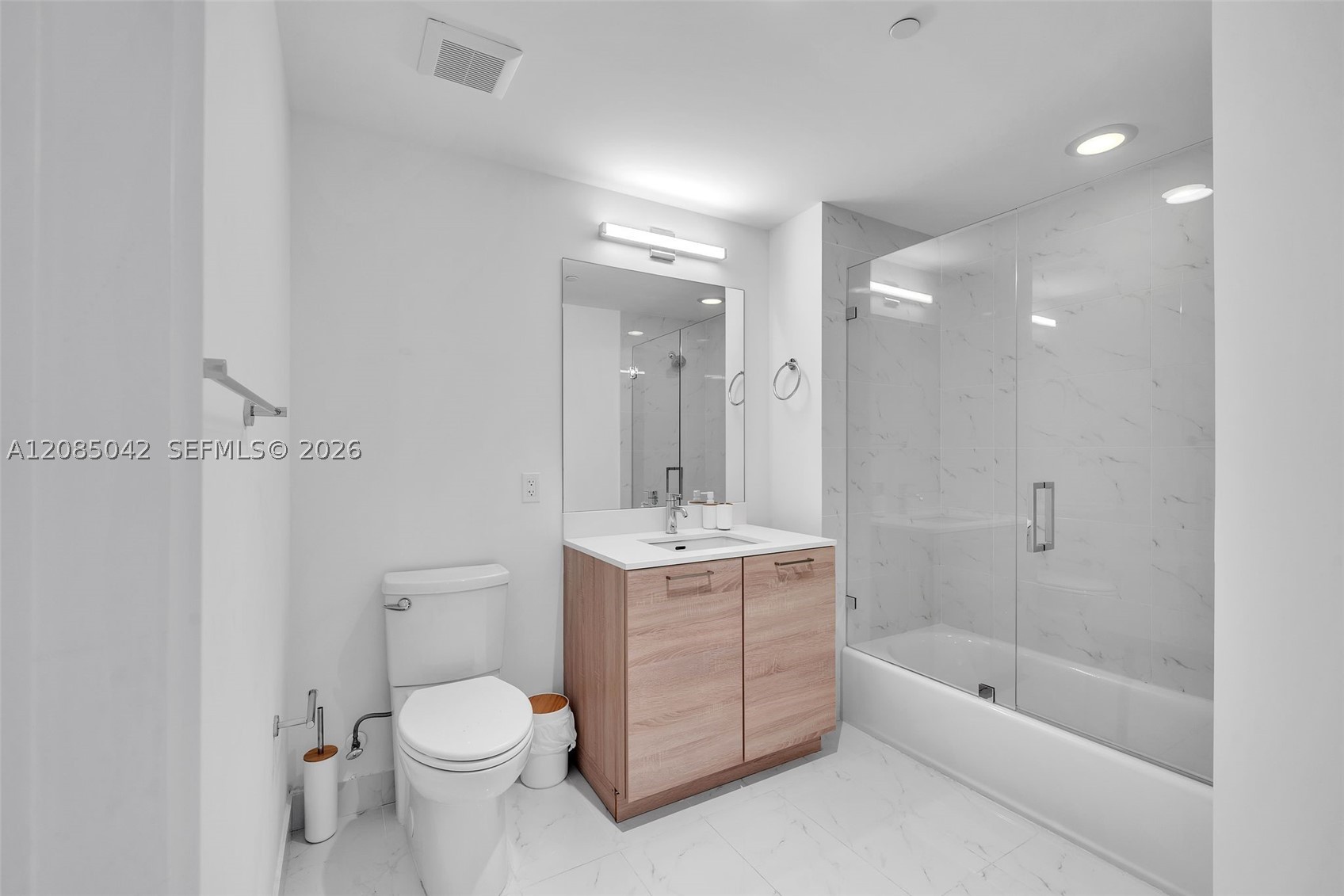 16385 Biscayne Blvd #2707, North Miami Beach FL 33160