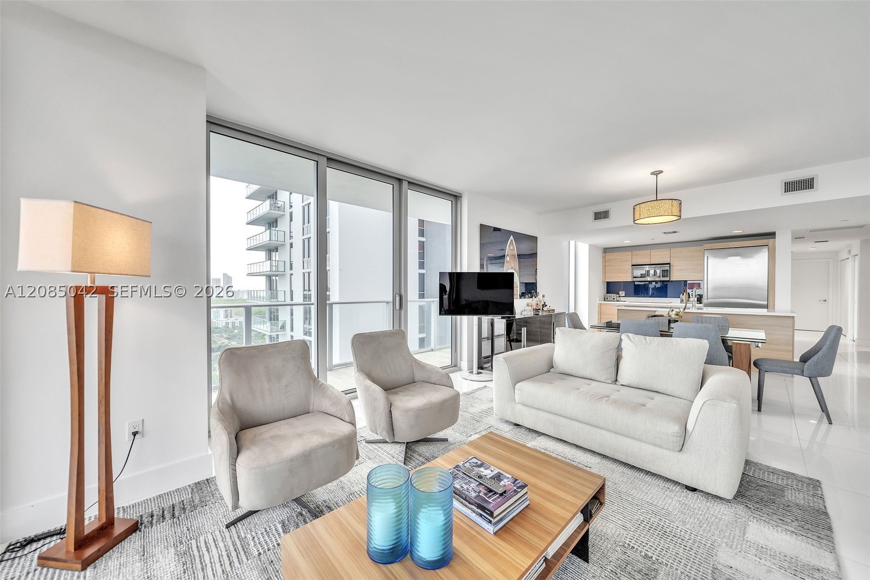 16385 Biscayne Blvd #2707, North Miami Beach FL 33160