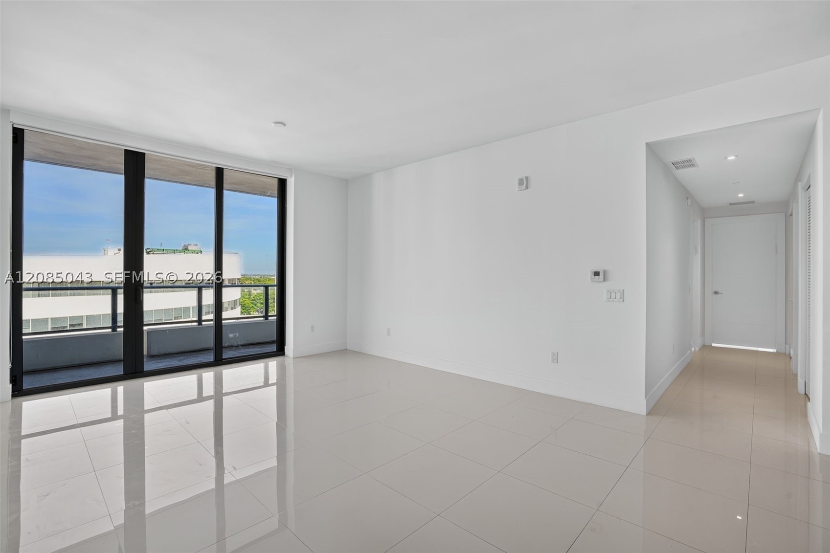 2960 NE 207th St #1105, Aventura FL 33180