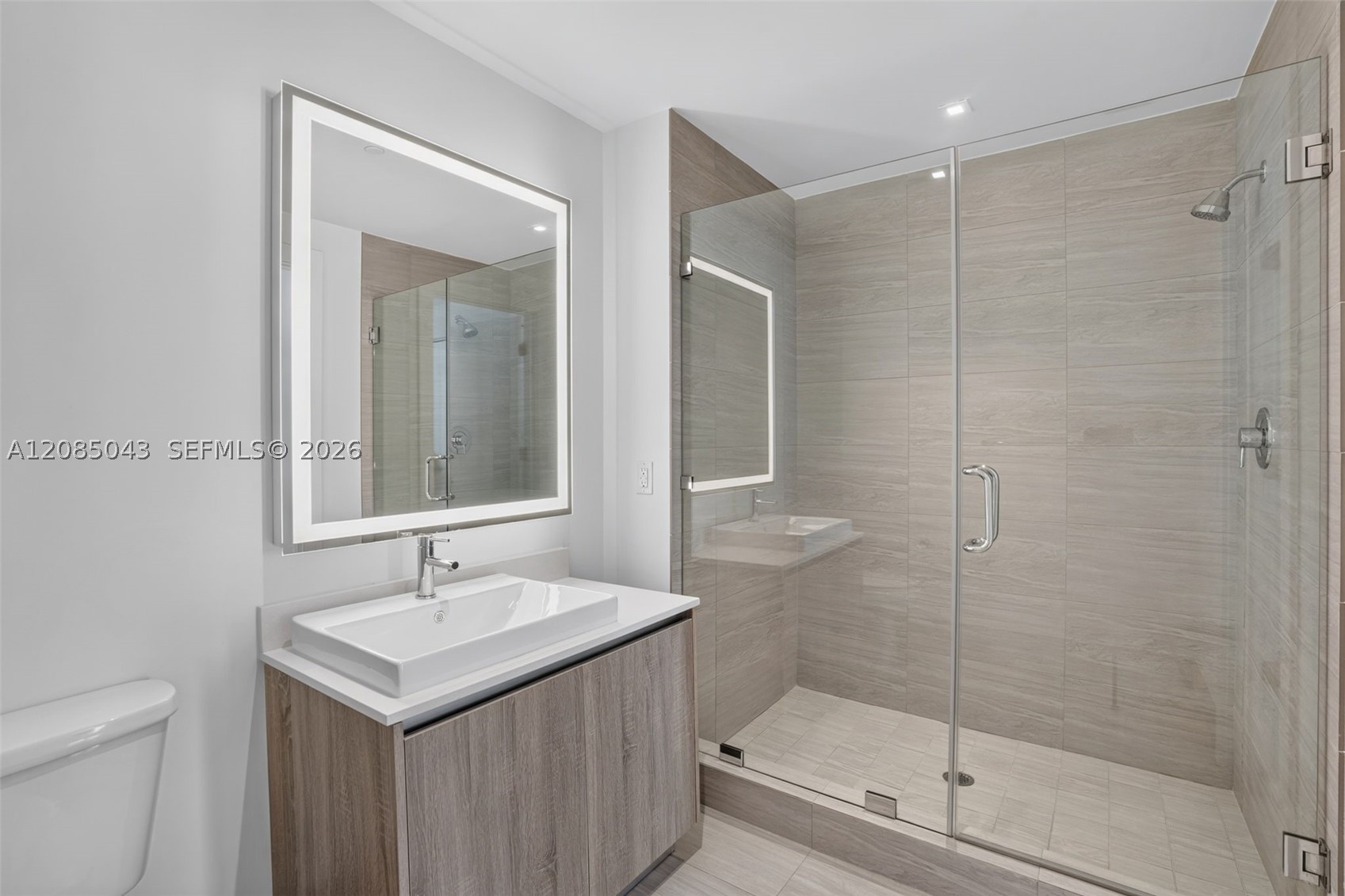 2960 NE 207th St #1105, Aventura FL 33180
